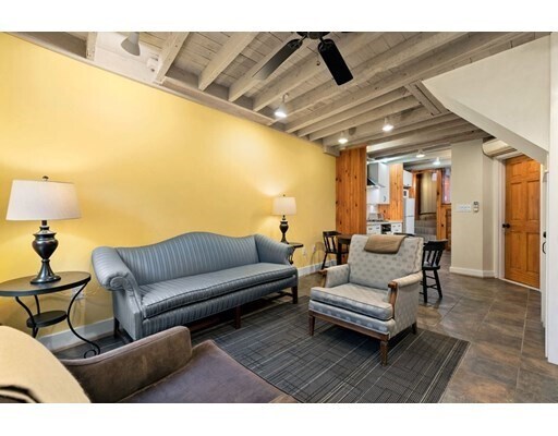 Building Photo - 6 N Hudson St