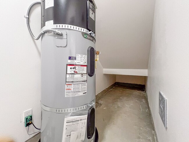 Building Photo - 13128 12th Dr SE