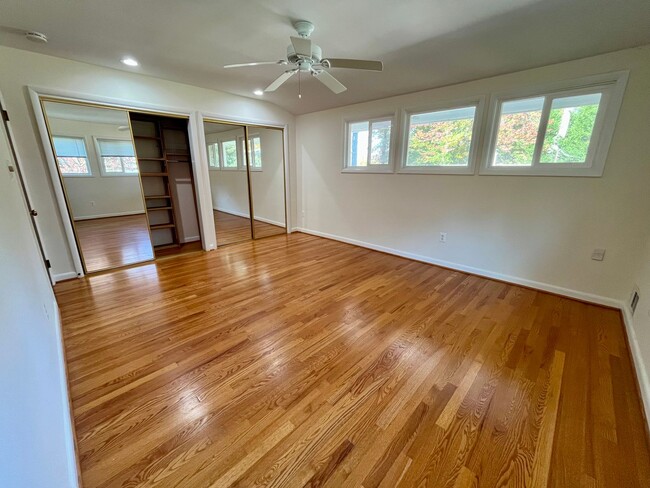 Building Photo - 8308 Whitman Dr