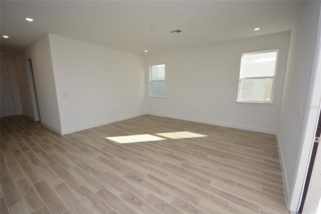 Building Photo - 5144 Firebush Dr