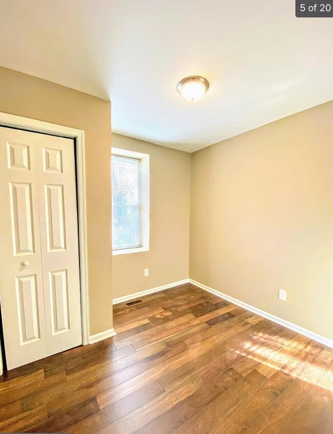 Building Photo - 1016-1018 S 52nd St.