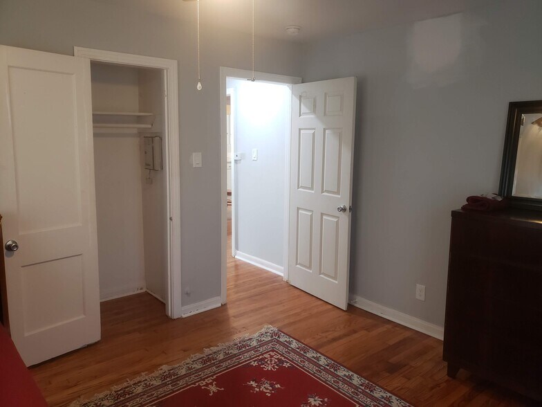 Building Photo - 618 Dunkley Dr