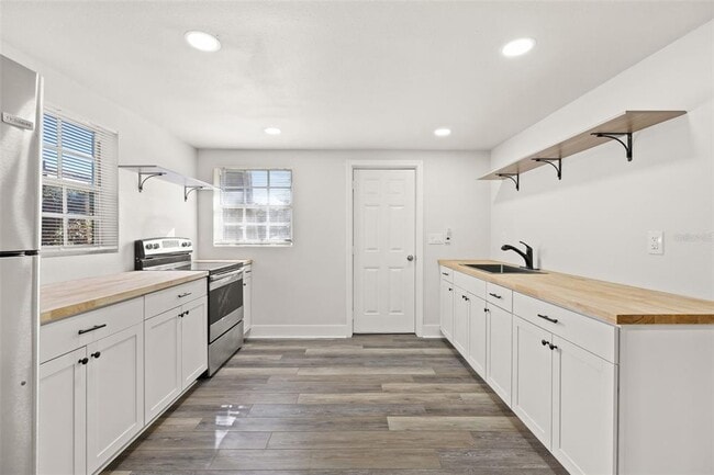 Building Photo - 3817 W Bay to Bay Blvd