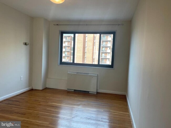 Building Photo - 1200 S Arlington Ridge Rd