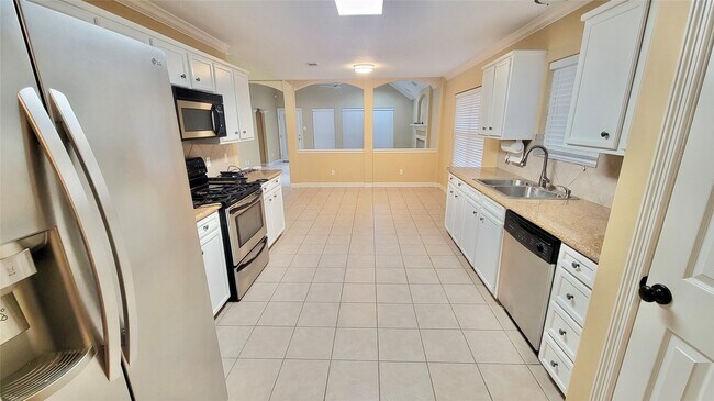 Building Photo - 3702 Mystic Cir