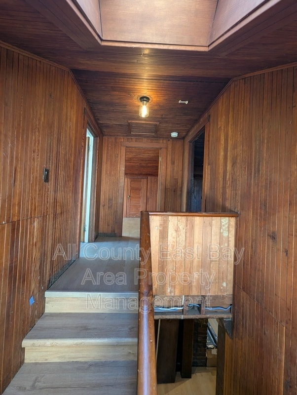 Building Photo - 1529 Josephine St