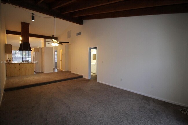 Building Photo - 2331  Dogwood Ct  . Pembroke Pines Fl 33026