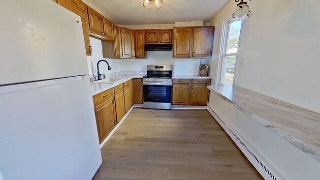 Building Photo - Beautifully Styled Colonial Home with Upgrades!