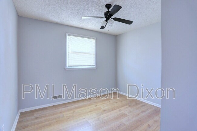 Building Photo - 8523 Fieldway Dr