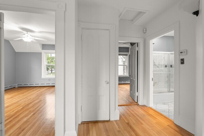 Building Photo - 103 Hollis Ave