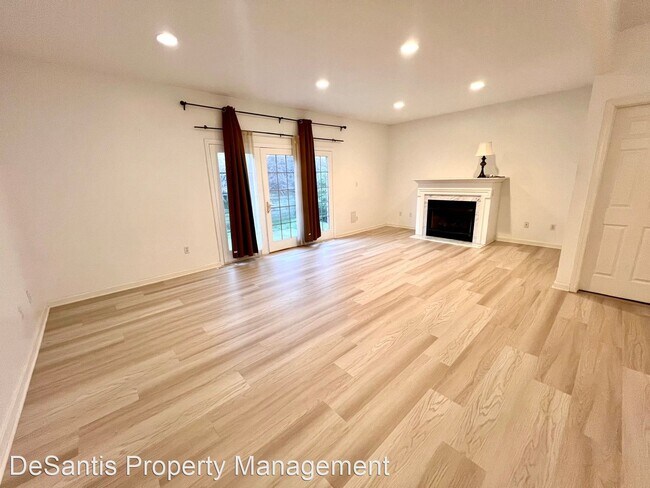 Building Photo - 3 br, 2.5 bath House - 108 Woodcrest Drive