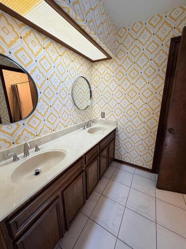 Building Photo - 103 Chestnut Ridge