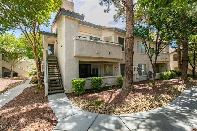 Building Photo - 3168 Tarpon Dr