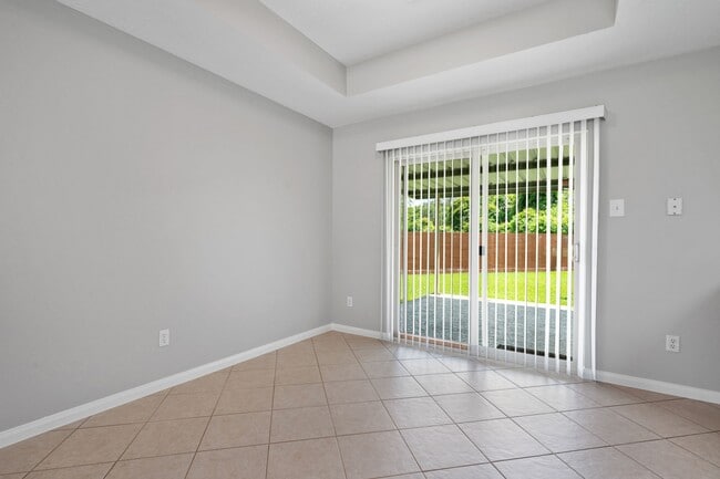 Building Photo - 460 W Houston St