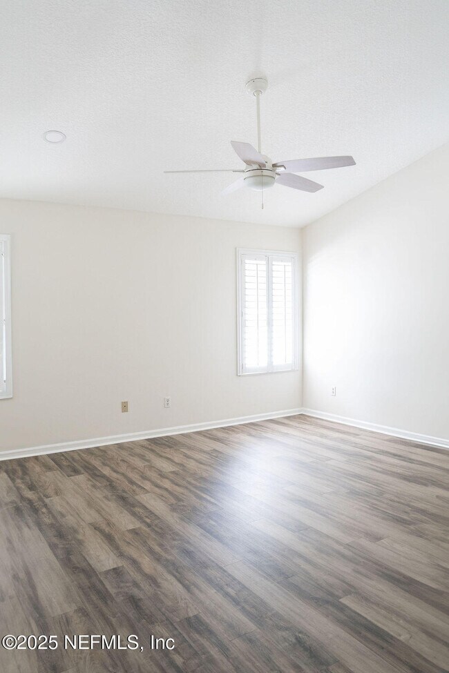 Building Photo - 2779 Chesterbrook Ct