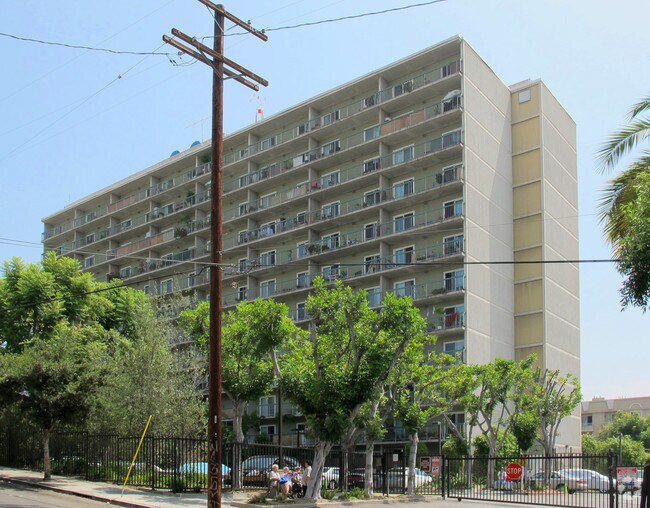 Primary Photo - MacArthur Park Tower