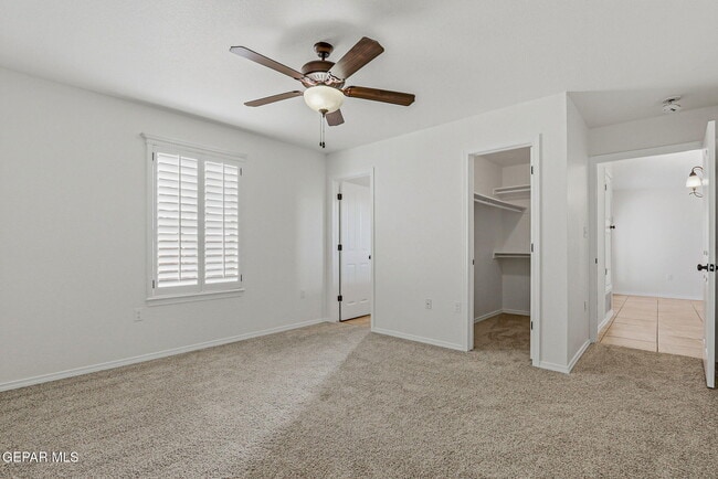 Building Photo - 14350 S Cave Ave