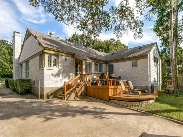 Building Photo - 1523 Oak Knoll St