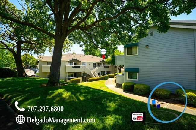 Building Photo - Glen Cove! Large two bedroom/2 baths avail...