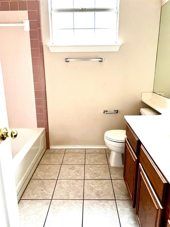 Building Photo - 2904 Wren Cir