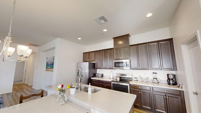 Building Photo - 14870 W Encanto Blvd