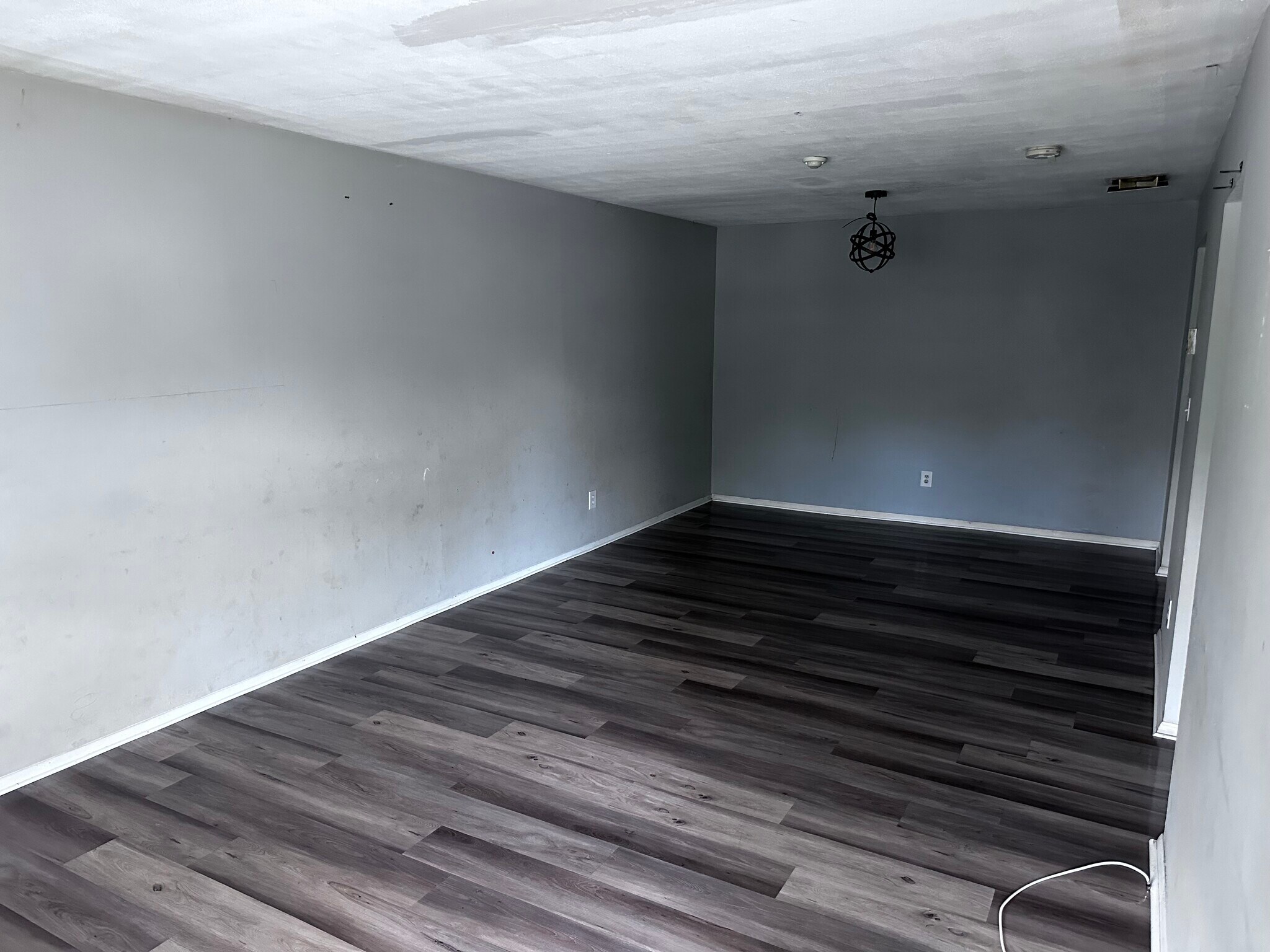 Building Photo - 8G Ethan Allen Ct