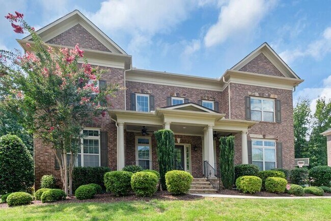 Building Photo - Stunning All-Brick Home in BridgeMill Community!