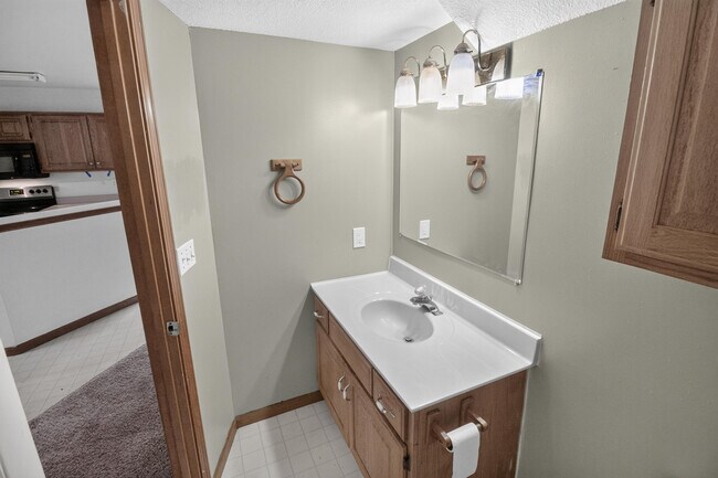 Building Photo - 5342 Godas Cir
