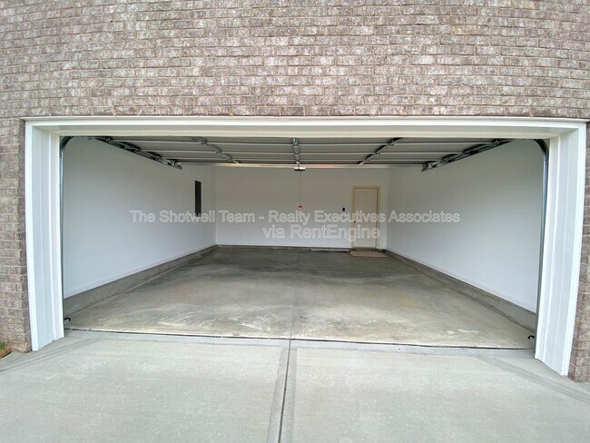 Building Photo - 7852 Beeler Farms Ln