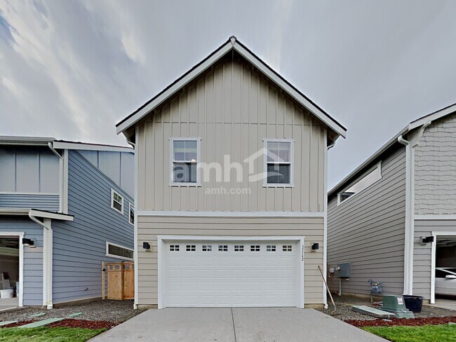 Building Photo - 33142 Ten Trails Pkwy