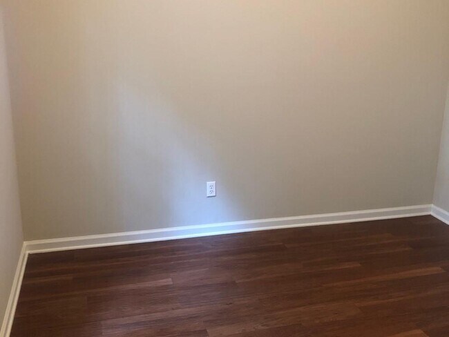 Building Photo - 2107 Creekview Trail