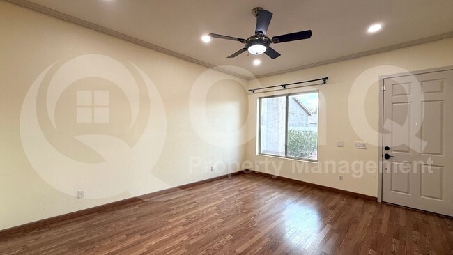 Building Photo - 173 N Pineview Dr