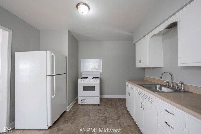 Building Photo - 2512 Brookside Pkwy N Dr