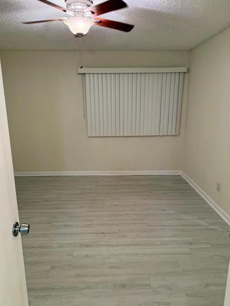 Building Photo - 12430 Vista Isles Dr