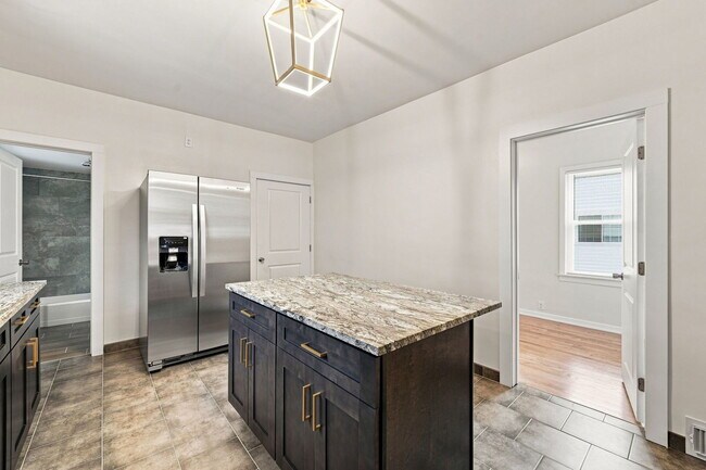 Building Photo - 310 E 138th St