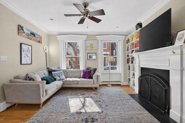 Building Photo - 15 Mt Vernon St