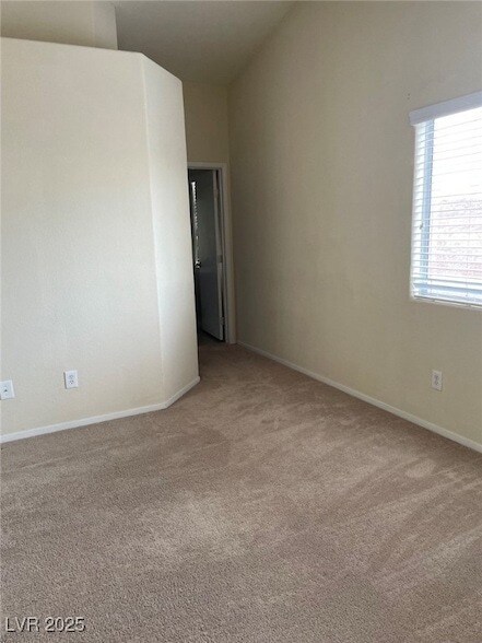 Building Photo - 9300 Cool Creek Ave