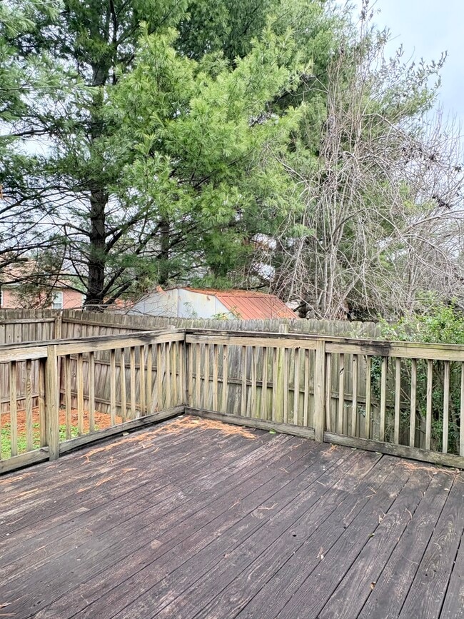 Building Photo - 338 Catalpa Cir