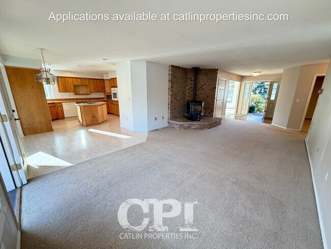 Building Photo - 109 Kalama River Rd