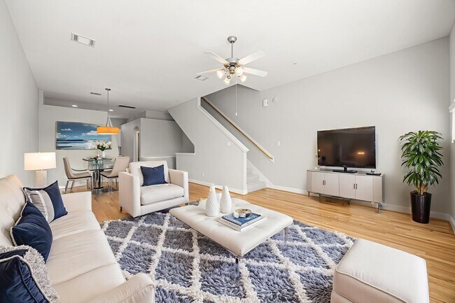 Building Photo - 7650 Springhill St