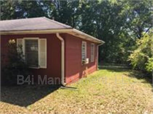 Building Photo - 1108 George Cir