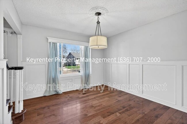 Building Photo - 971 Whispering Ridge Ln