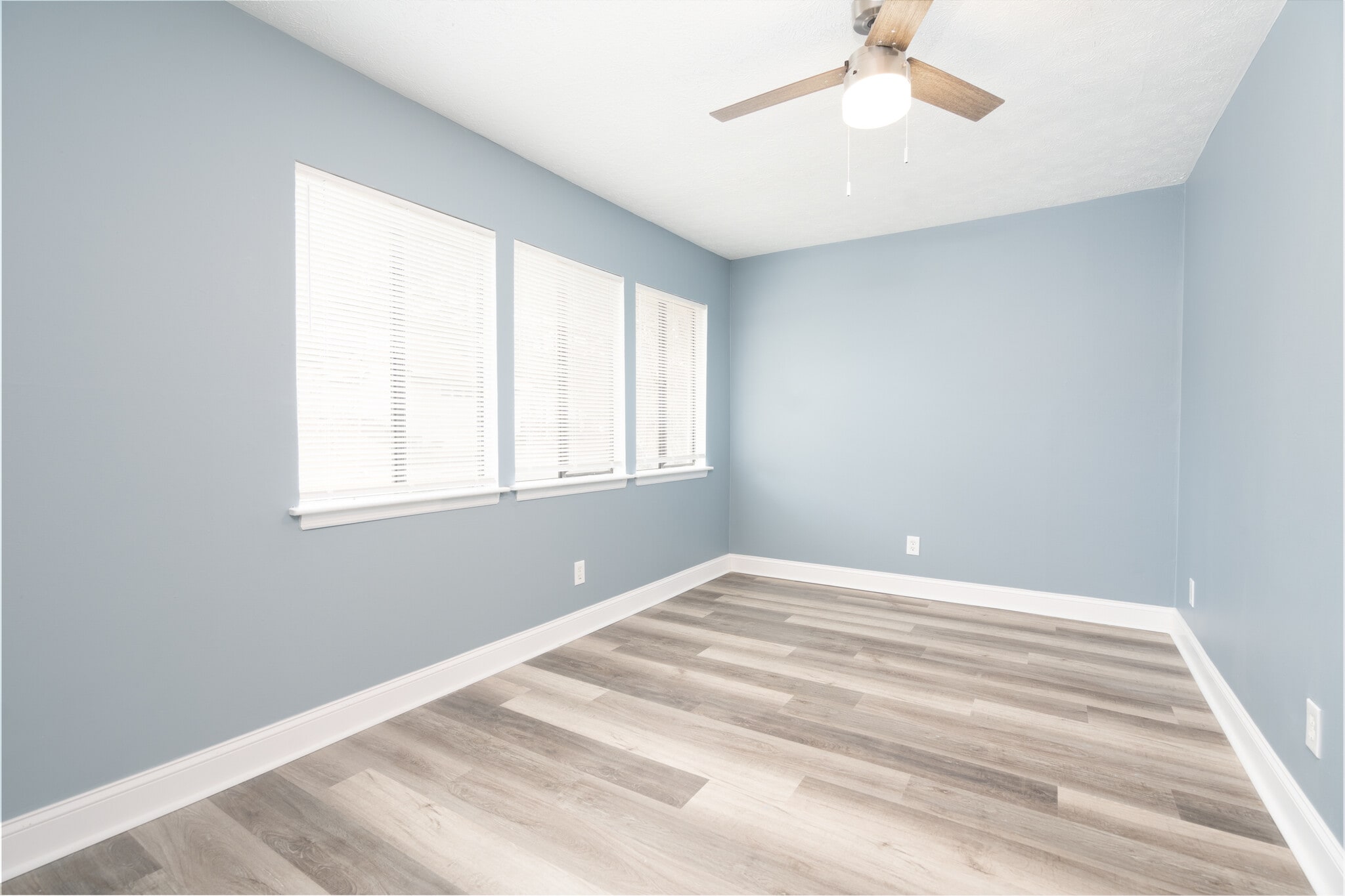 Building Photo - 7560 Taylor Rd