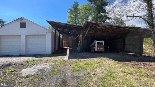 Building Photo - 10711 Bethesda Church Rd