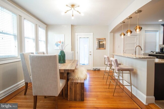 Building Photo - 2215 N Harrison St