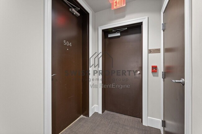 Building Photo - 1145 N High St