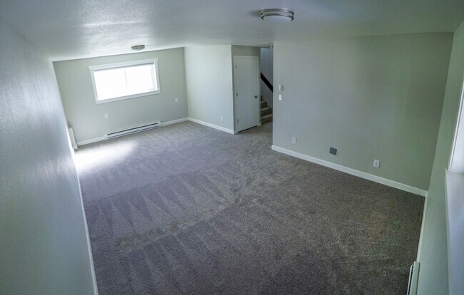 Building Photo - Beautifully Updated 4B/2B in Central Fort ...