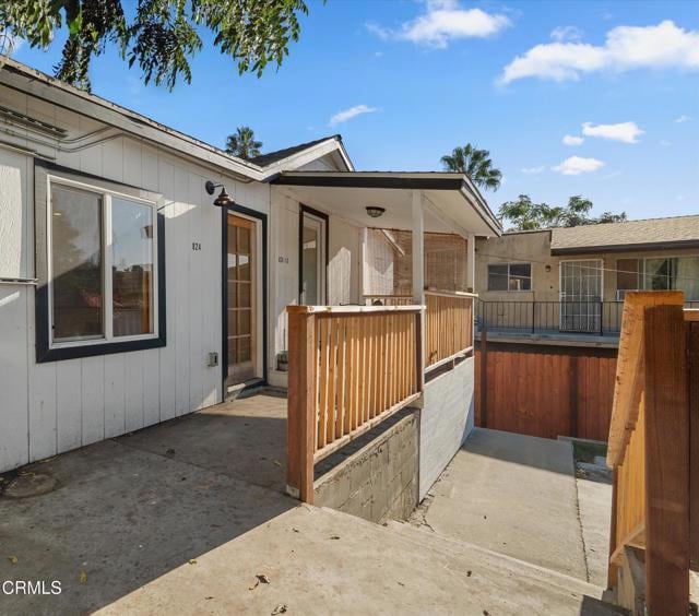 Building Photo - 824 Laveta Terrace