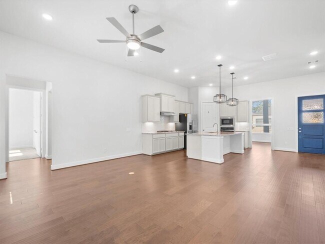 Building Photo - 113 S Ocotillo Ridge