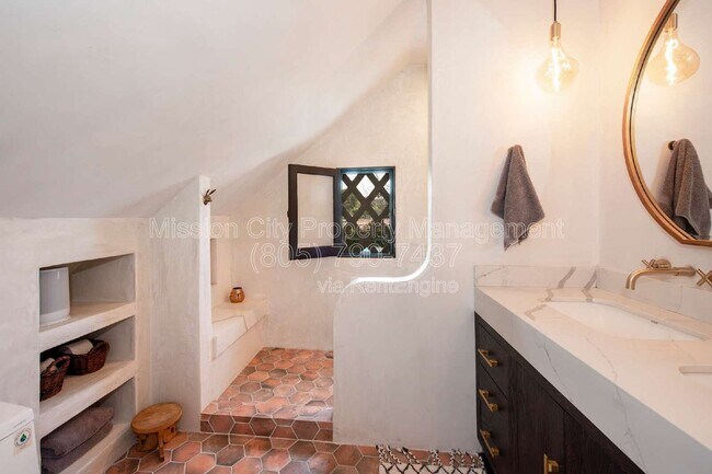 Building Photo - 857 Cheltenham Rd